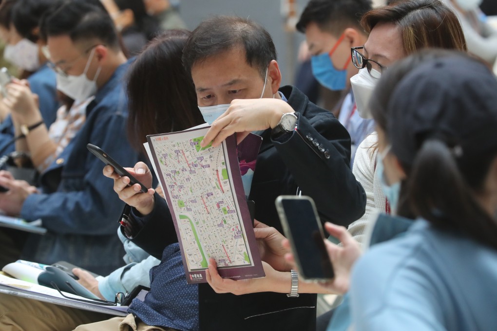 Buyers lining up at the sales office of Sino Group’s development Grand Victoria at Olympian City in Tai Kok Tsui on 13 March 2021. Photo: Edmond So