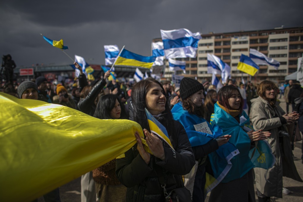 People gather in Prague, the Czech Republic, for a concert in solidarity with Ukraine on April 3. Photo: EPA-EFE