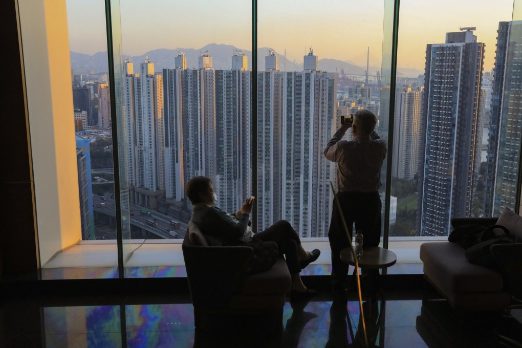 The surge in the US dollar as markets brace for a series of interest rate increases may heap further misery onto Hong Kong’s flagging property market. Photo: Felix Wong