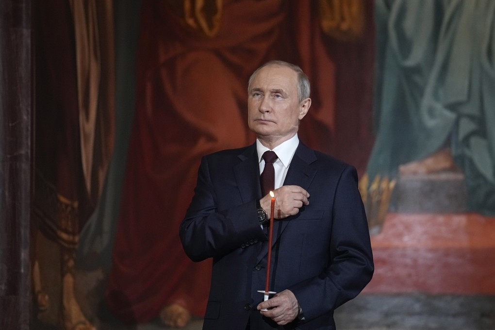 Russian President Vladimir Putin attends the Orthodox Easter mass at the Christ the Saviour Cathedral in Moscow, Russia on April 23. Photo: EPA-EFE