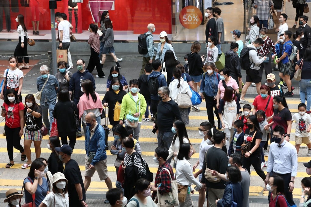 Retail investors in Hong Kong are keen on sustainable investing, but they lack confidence, a survey showed. Photo: Jonathan Wong