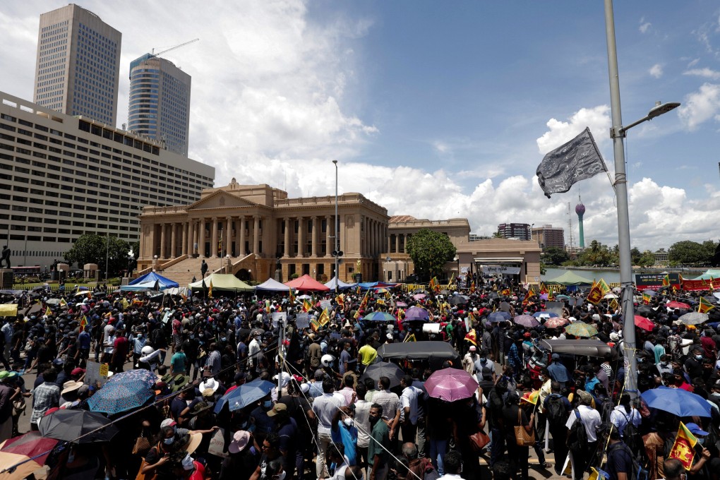 A nationwide strike in Sri Lanka to demand the resignation of President Gotabaya Rakapaksa and his cabinet. Photo: Reuters