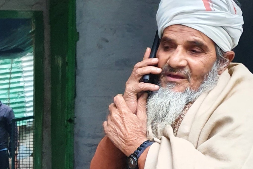 Bechan Baba has been tending to the shrine in Banaras since he was a boy. Photo: Ravi Tripathi