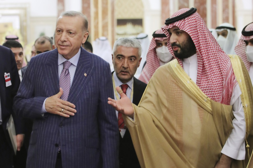 Turkish President Recep Tayyip Erdogan (left) and Saudi Arabia’s Crown Prince Mohammed bin Salman speak before a meeting in Jeddah, Saudi Arabia on Thursday. Photo: Turkish Presidency via AP