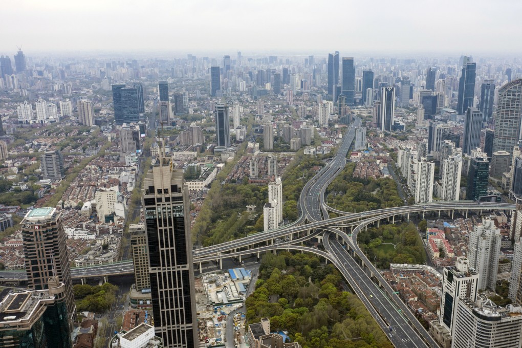 Empty roads during a phased lockdown due to Covid-19 in Shanghai on Tuesday, April 5, 2022. Photo: Bloomberg