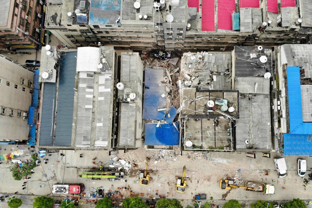 An aerial photo shows rescuers at the scene of the accident in Changsha. Photo: AFP