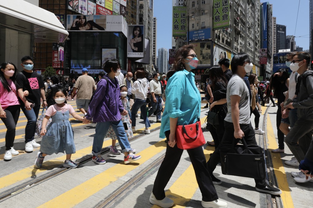 Industry observers see a future that integrates aspects of online and offline for retailing in the city. Photo: Xiaomei Chen