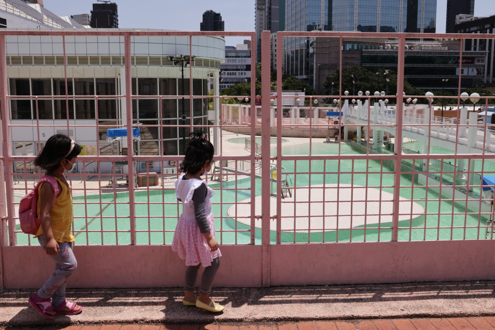 Kowloon Parks Swimming Pool in Hong Kong locked as government delays re-opening of pools. Photo: Jelly Tse