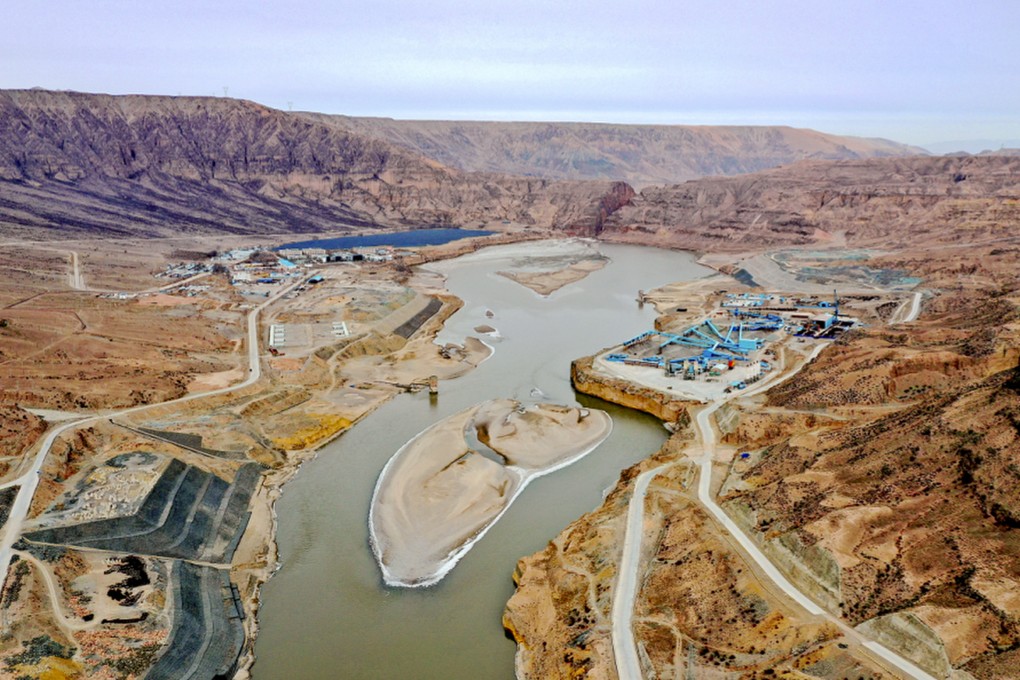 Chinese scientists say the Yangqu dam on the Tibetan plateau will be built using AI-controlled machinery applying 3D printing techniques. Photo: Weibo