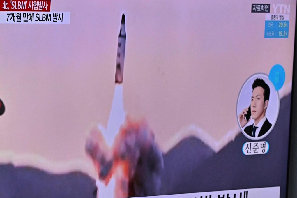 A television screen in Seoul on May 7 showing a news broadcast of a North Korean missile fired from a submarine according to South Korea’s military. Photo: AFP