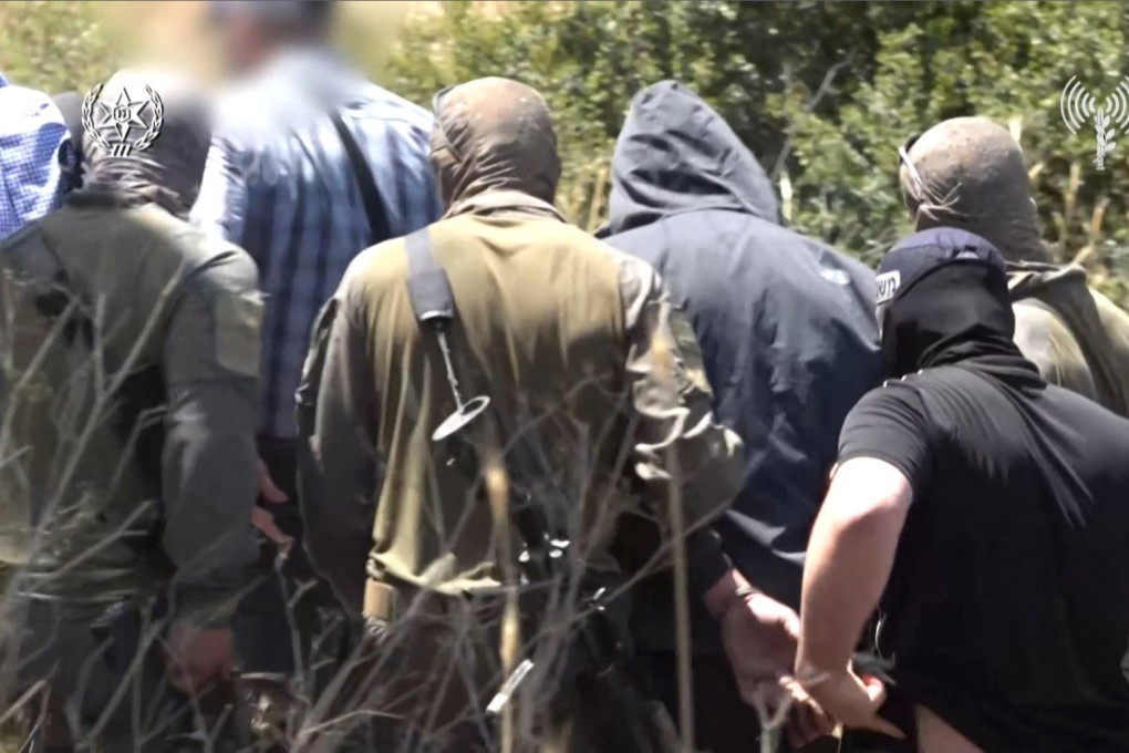 Israel arrests two Palestinian axe murder suspects after two-day