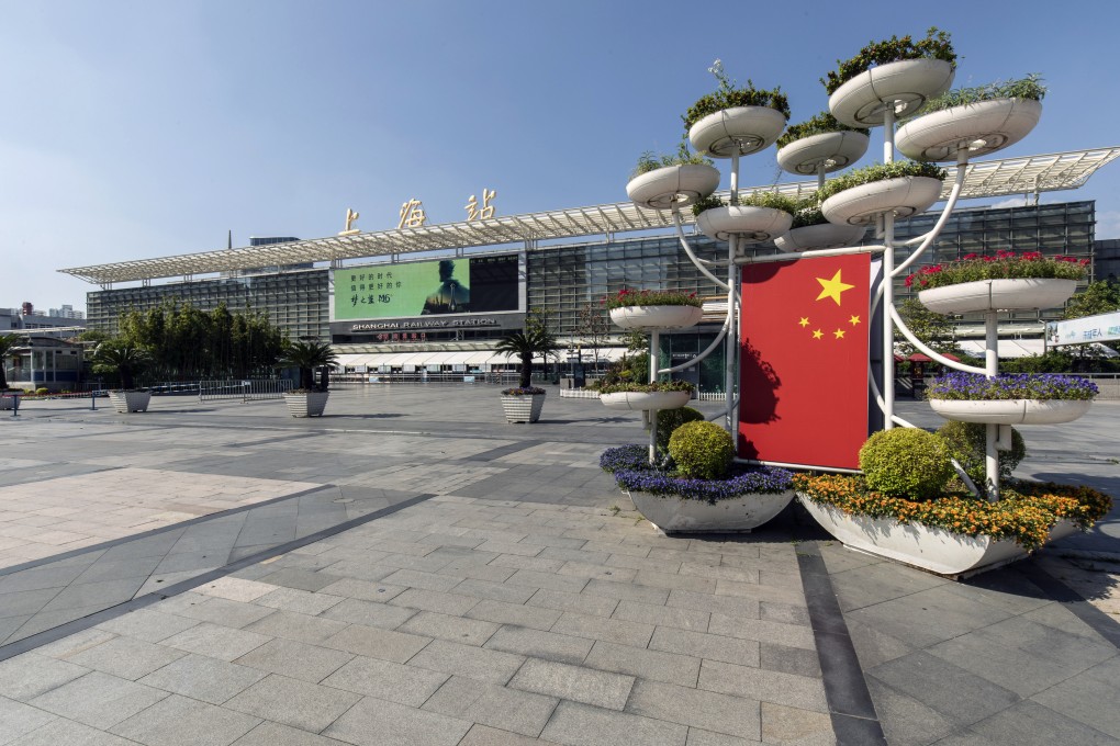 With Chinese leaders showing no signs of easing lockdowns in their fight against Covid-19, stock market sentiment has taken a hit. Source: Bloomberg