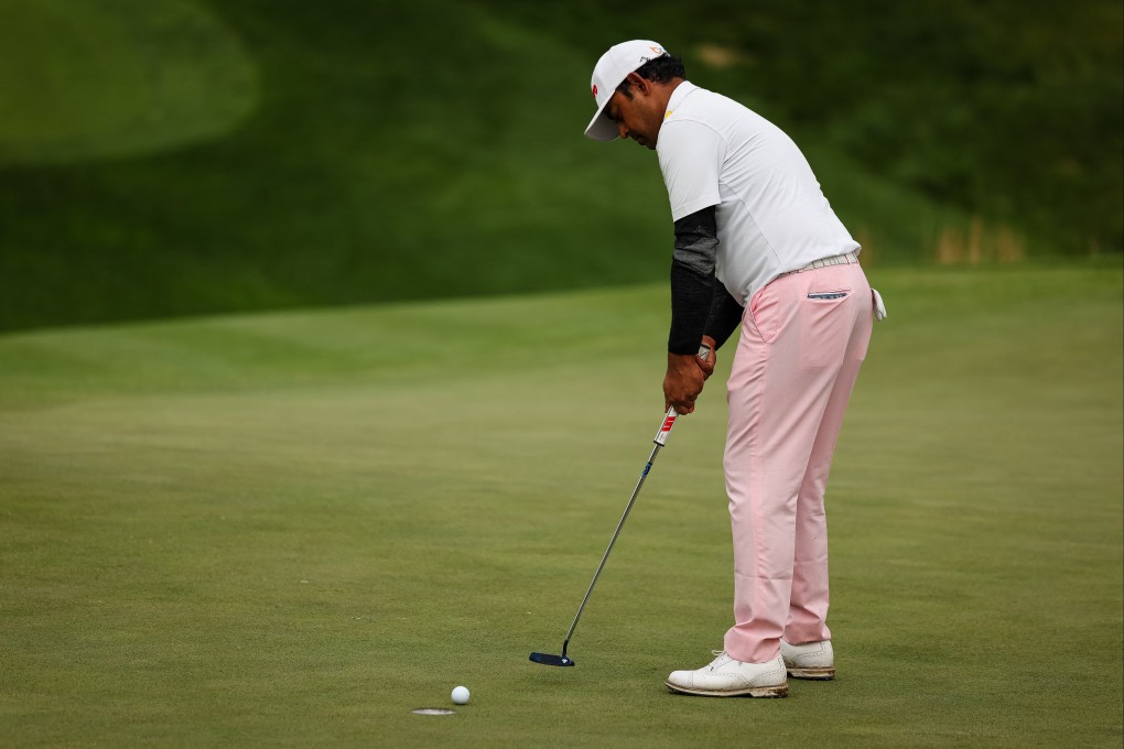 Anirban Lahiri putts out for bogey on 16 during the final round of the Wells Fargo Championship. Photo: USA TODAY Sports