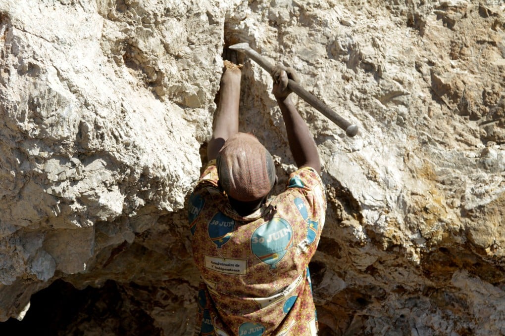 An artisanal miner works at Tilwizembe, a former industrial copper-cobalt mine, near Kolwezi, Democratic Republic of the Congo. Trade between China and Africa was robust in the first quarter, mainly because of African exports of minerals and rare earth metals. Photo: Reuters