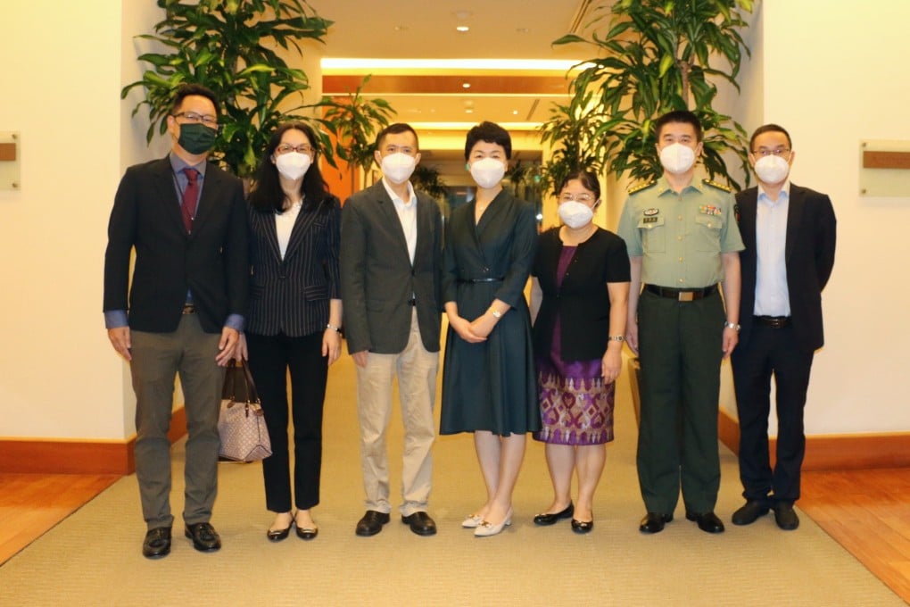 China ambassador to Singapore Sun Haiyan (centre). Photo: Handout