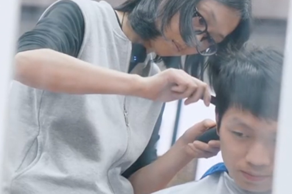 A teacher in China has done everything in her power to make the students feel comfortable because the whole school is under a lockdown. Photo: SCMP composite