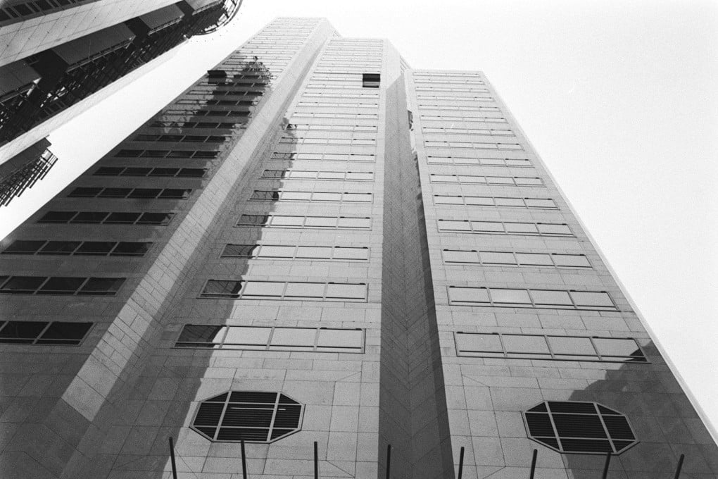 The new headquarters of the Standard Chartered Bank in Central opened in May 1990. Photo: SCMP