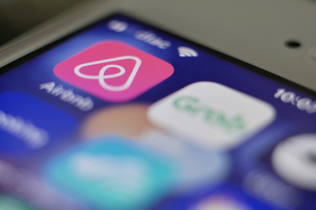 Airbnb says from Tuesday guests will no longer be allowed to book homes and experiences beyond July 29 and 30 in China. Airbnb hosts are no longer allowed to accept bookings from July 25. Photo: Shutterstock