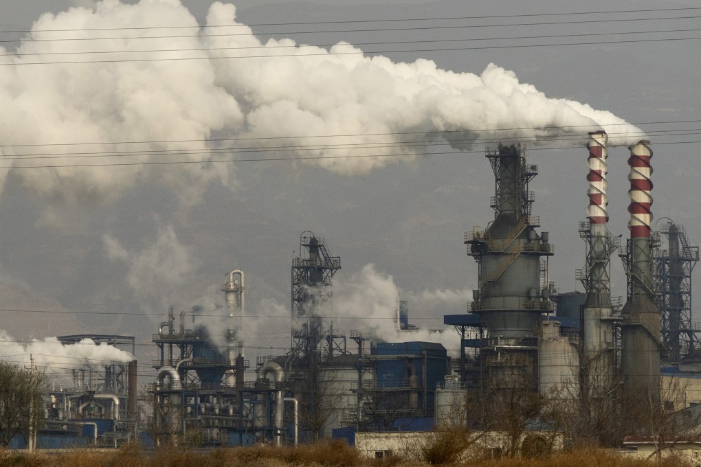 China must come up with a concrete plan to reduce its dependency on fossil fuels, or the nation risks becoming uncompetitive, according to the EU Chamber of Commerce in China. Photo: AP