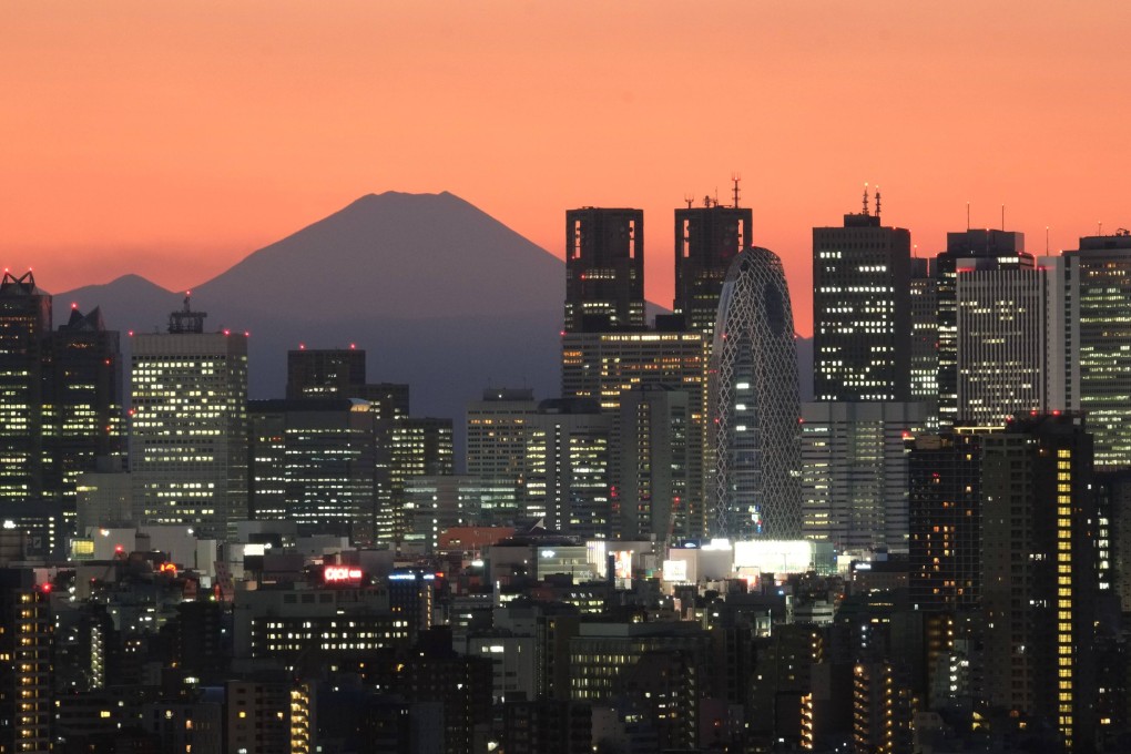 Skyline of Tokyo with Mount Fuji in the background. The Japanese capital’s metro government says that up to around 6,100 people would die in the event a major earthquake hits the heart of Tokyo .Photo: AFP