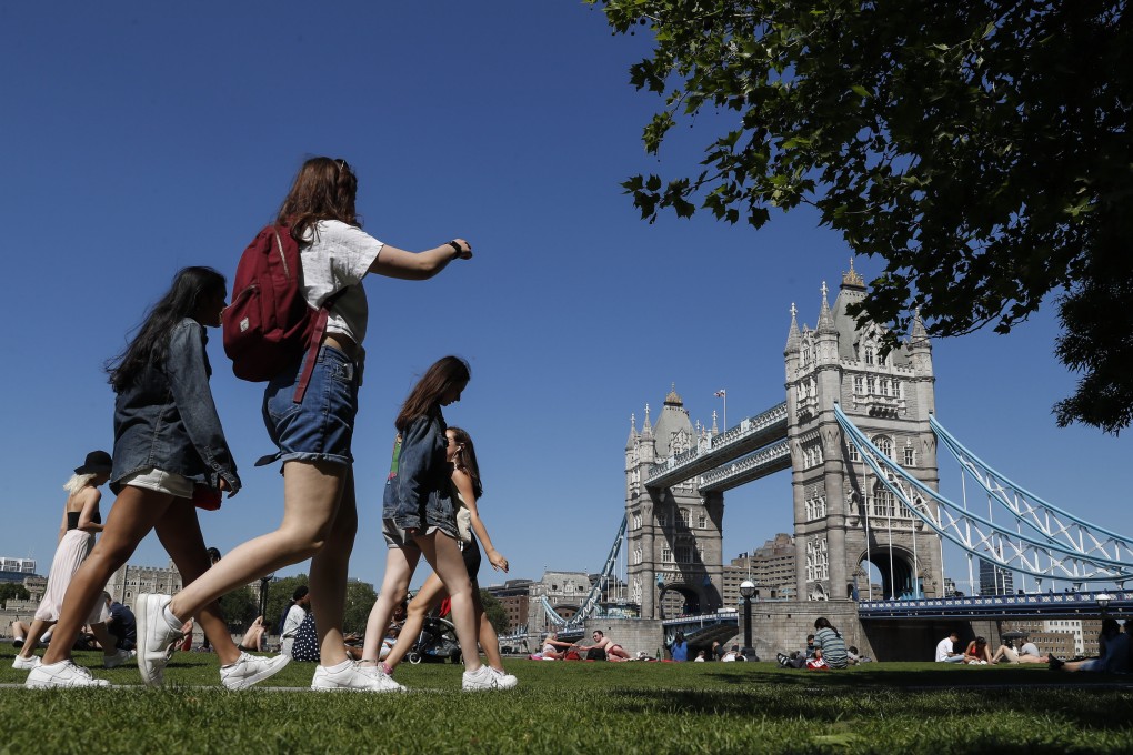 The number of Hongkongers applying for a new pathway to British citizenship jumped 25 per cent in the first quarter of this year. Photo: Xinhua