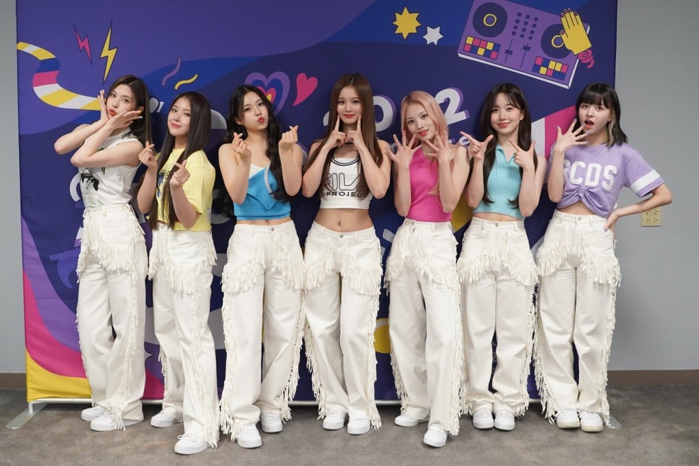 Rookie K-pop girl group NMIXX at the KCON Premiere in Chicago, May 2022. Photo: Jean Libert