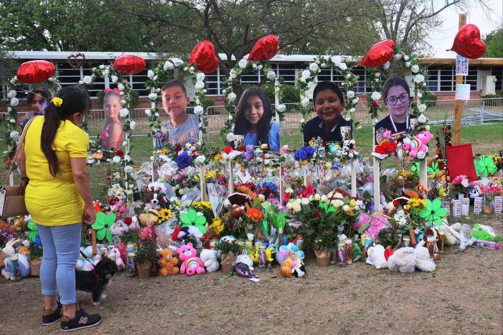 A memorial for the 19 children and two adults killed during a mass shooting at Robb Elementary School in Uvalde, Texas. Photo: AFP