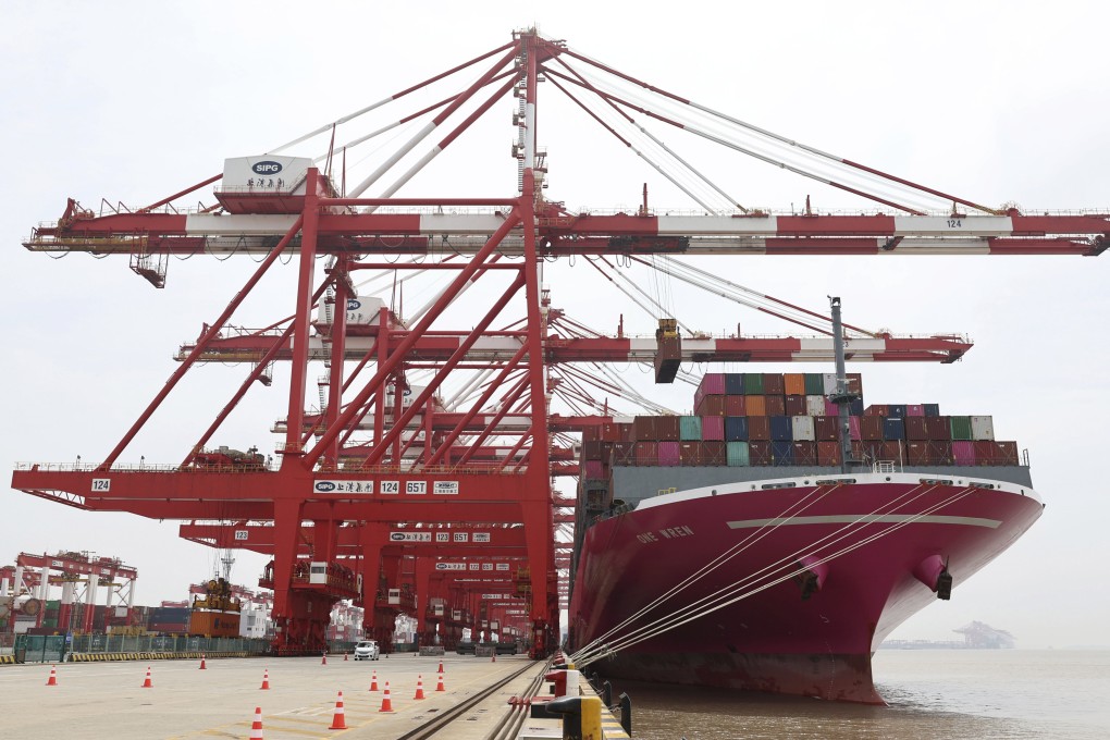 Shanghai port is the world’s busiest in terms of container throughput. Photo: Xinhua