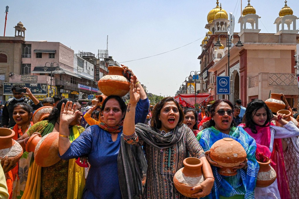 Women activists of Bharatiya Janata Party (BJP) during a protest march against Aam Aadmi Party (AAP) in New Delhi, India on Friday. Photo: AFP
