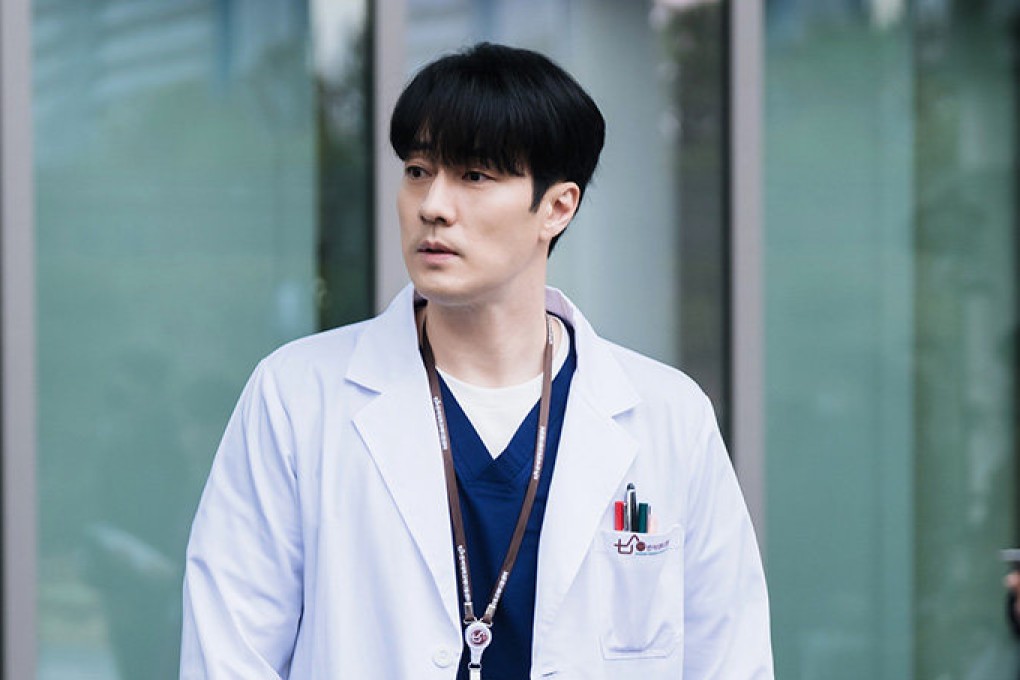 So Ji-sub in a still from Doctor Lawyer.