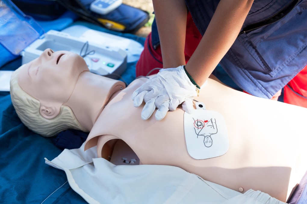 The survival rate of patients who suffer cardiac arrests outside hospitals in Hong Kong is ‘extremely low’ when compared with other Asian countries. Photo: Shutterstock