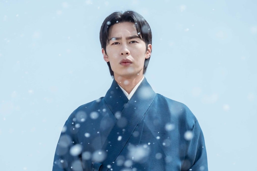 Lee Jae-wook as lead character Jang Uk in a still from Alchemy of Souls on Netflix, the latest Korean drama series from writers Hong Jung-eun and Hong Mi-ra.
