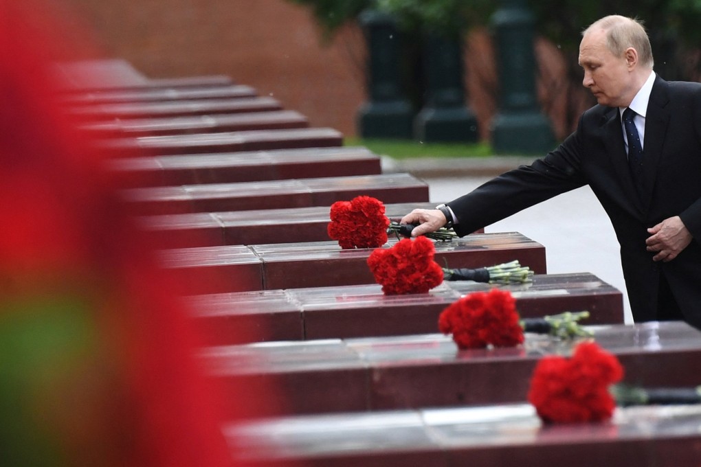 Russian President Vladimir Putin lays flowers at a memorial to mark the anniversary of Hitler’s Nazi forces invading the Soviet Union in 1941. Photo: Reuters