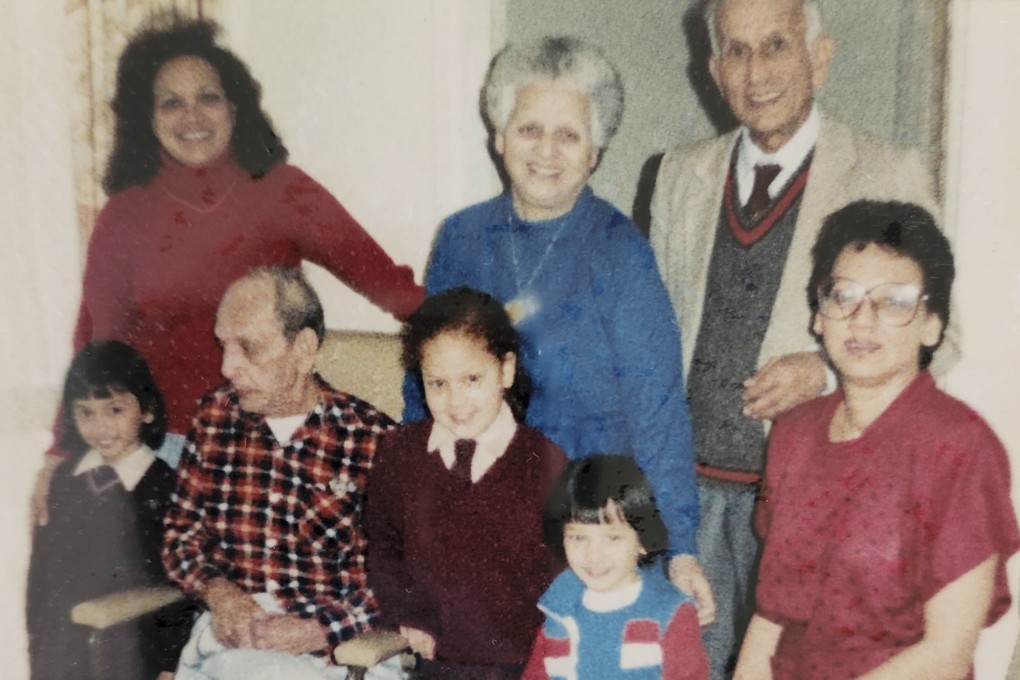 Simone Heng (front, second from right) with her mother (right) and other family members in Belmont, Perth, Australia around 1988. She and her mother had a complex relationship. Photo: courtesy Simone Heng