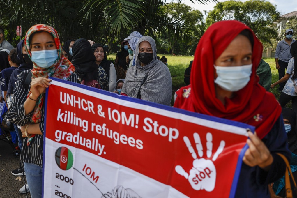 Refugees from Afghanistan and other Middle Eastern countries protest outside Australia’s embassy in Jakarta on June 3, 2022. Photo: EPA-EFE