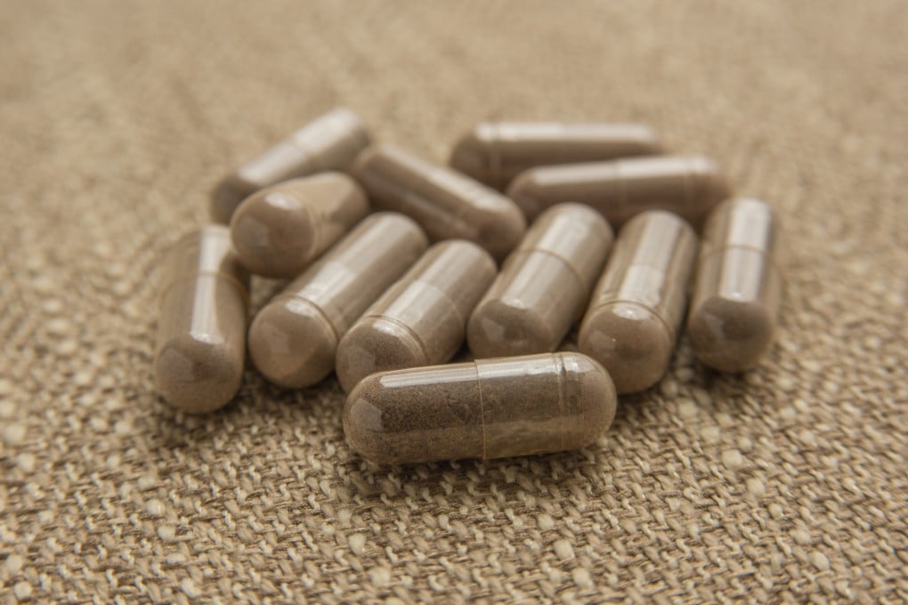 Placenta eating after childbirth is becoming more popular, and one way of doing so is to take encapsulated placenta pills. Photo: Shutterstock