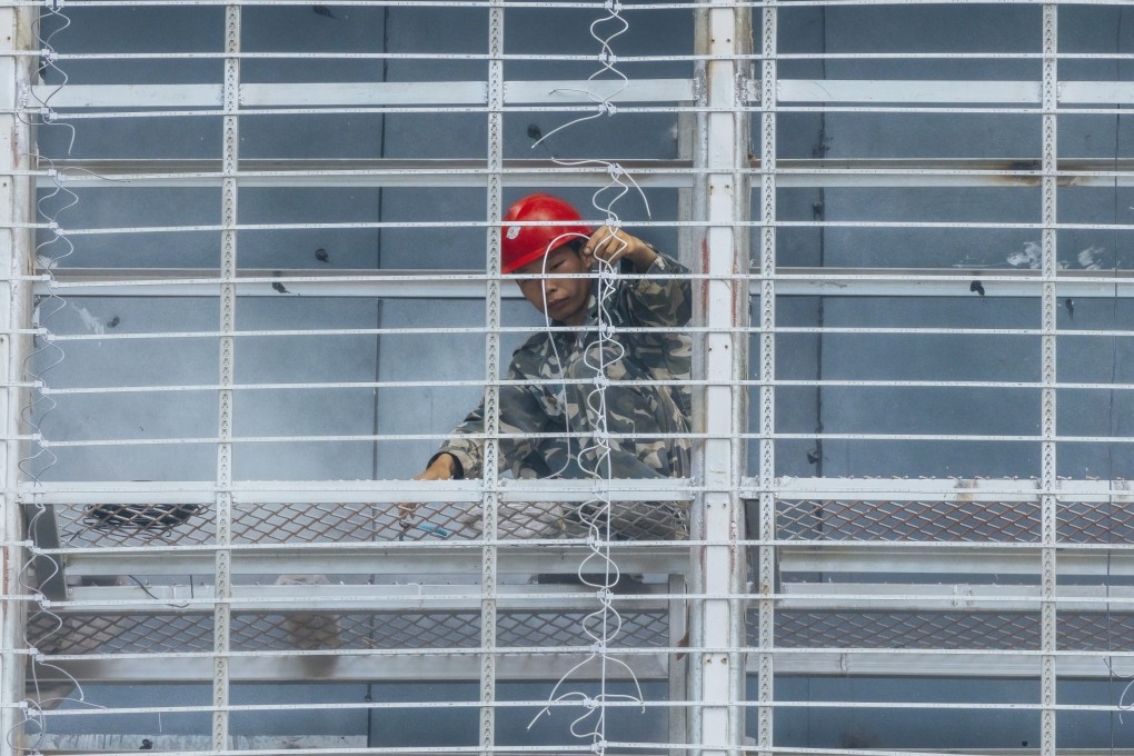 China’s official non-manufacturing purchasing managers’ index (PMI), which measures business sentiment in the services and construction sectors, rose to 54.7 from 47.8 in May. Photo: EPA-EFE