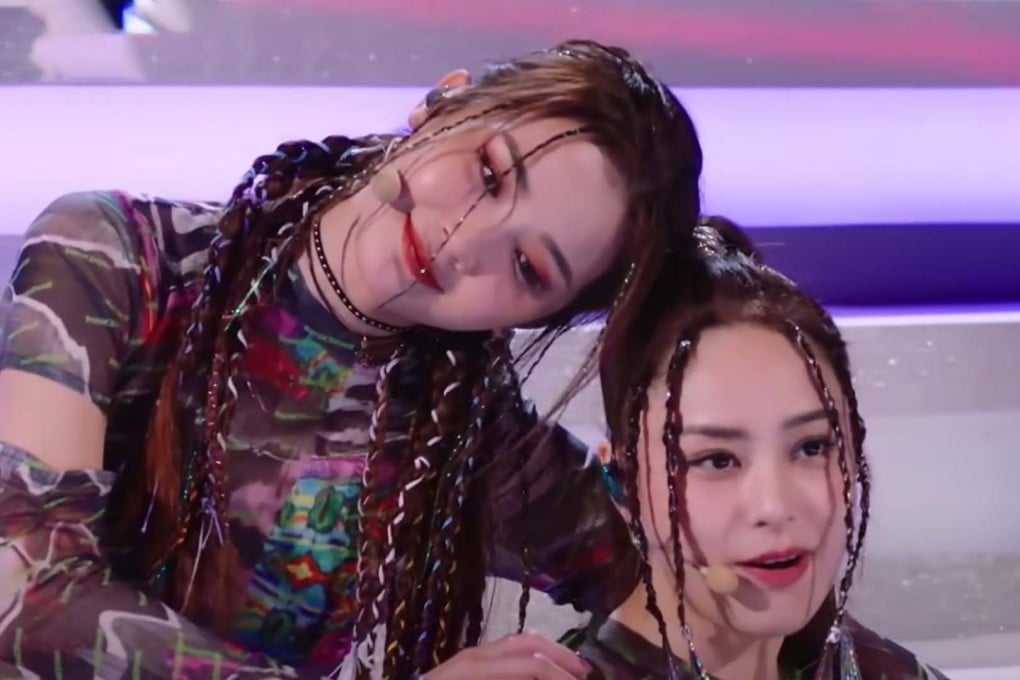 Twins, a Canto-pop duo, performed a version of Zheng Zhihua’s song “Star Lighting” that featured altered lyrics. Photo: Weibo