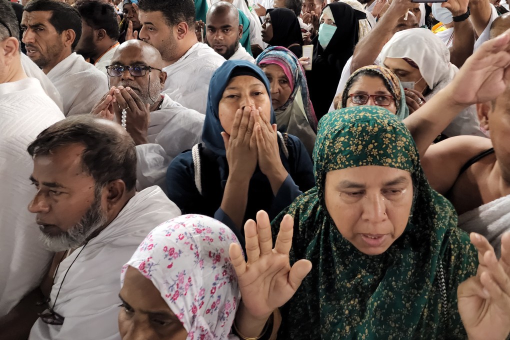 Muslim pilgrims pray around the Kaaba, Islam’s holiest shrine, at the Grand mosque in the holy city of Mecca, during the annual Hajj pilgrimage. Photo: dpa