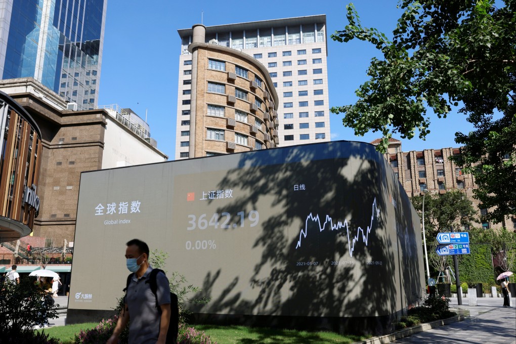 An electronic display shows the Shanghai stock index in this file photo from September 2021. Photo: Reuters