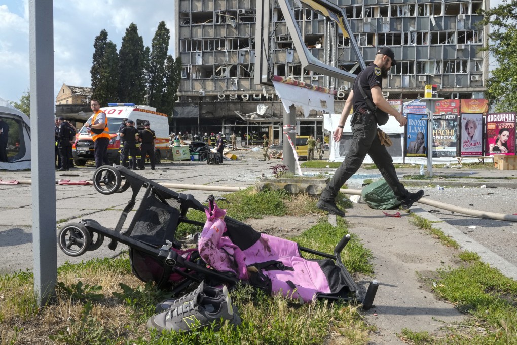 The aftermath of a deadly Russian missile attack in Vinnytsia, Ukraine. Photo: AP