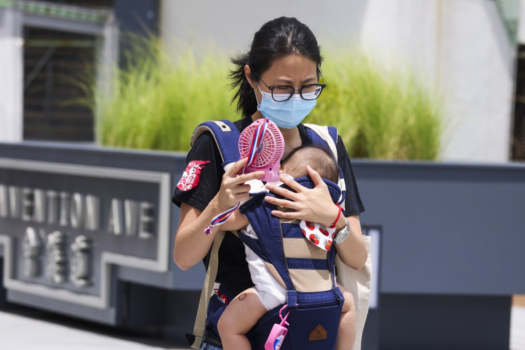Hong Kong is expected to face temperatures of up to 35 degrees Celsius over the weekend. Photo: Nora Tam