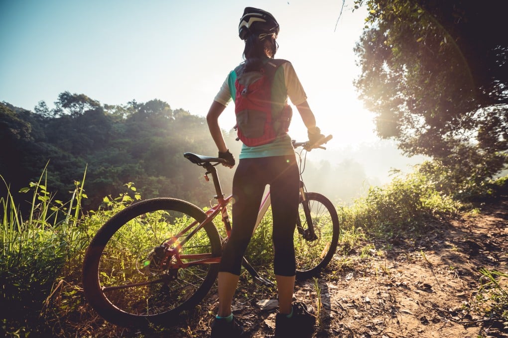 75 minutes of vigorous aerobic activity or 150 minutes of moderate activity weekly can help you live longer, and this can be done during the week or at the weekend. Photo: Shutterstock