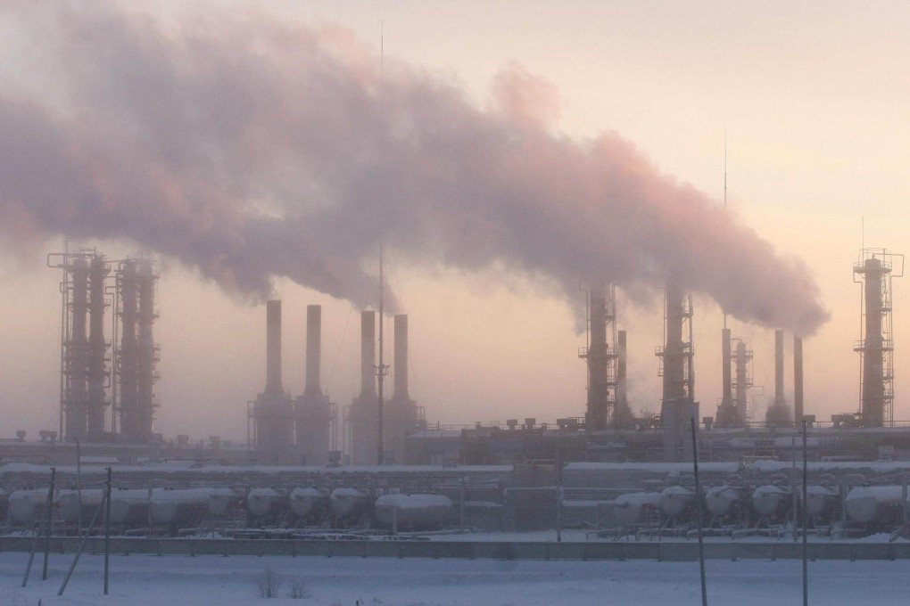 An oil and gas plant in the city of Novy Urengoy, Russia. Photo: EPA