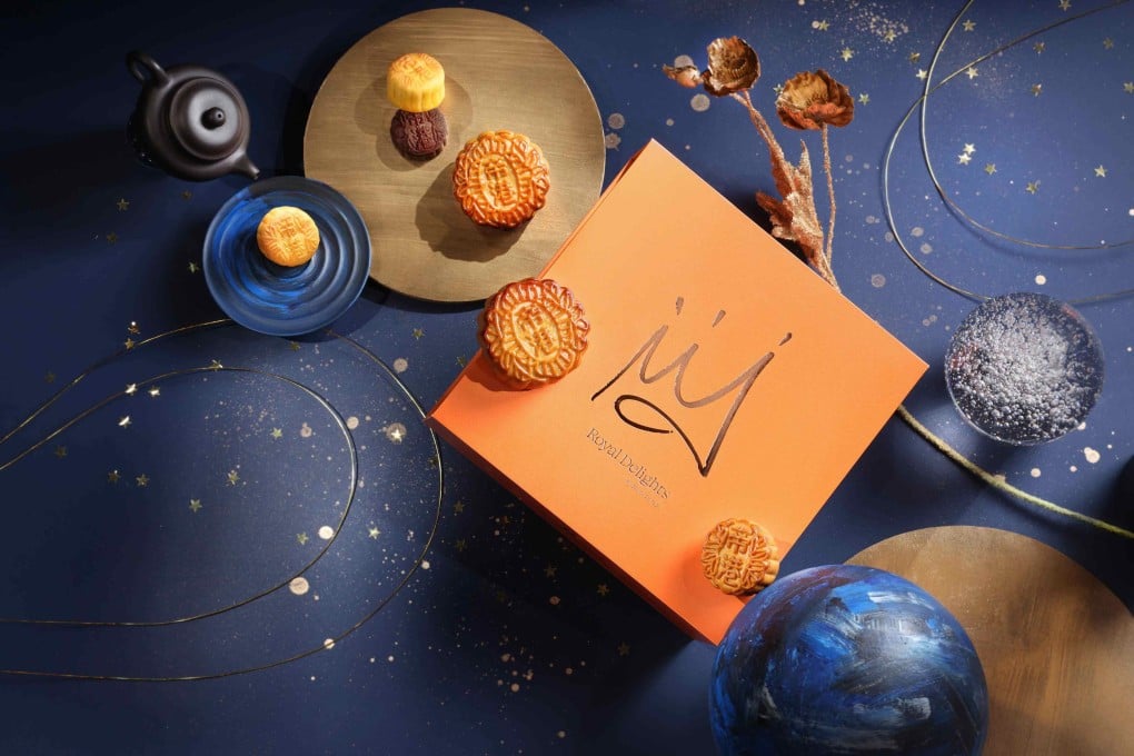 The mooncake set by Royal Delights (R+) by Royal Hotels Hong Kong is an excellent treat for Mid-Autumn Festival. Photos: Handout
