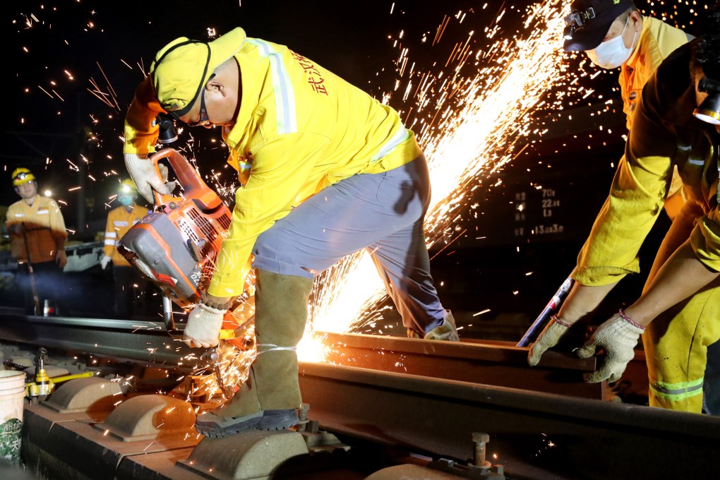 Shanghai is pinning its hopes on infrastructure construction to get the local economy back on track following a woeful first-half performance. Photo: Xinhua