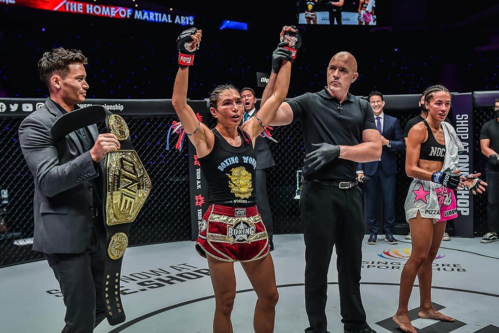 Janet Todd (left) wins her interim atomweight Muay Thai title fight with Lara Fernandez by unanimous decision. Photos: ONE Championship.