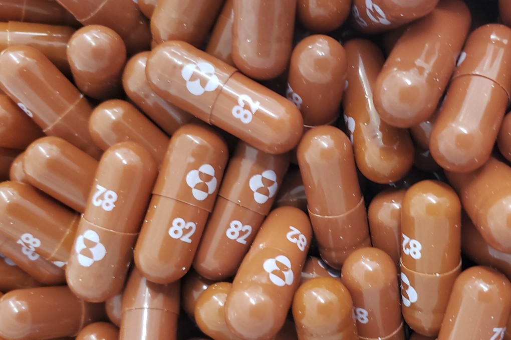 Health experts are reviewing rules for prescribing Covid-19 antivirals at public hospitals. Photo: AFP