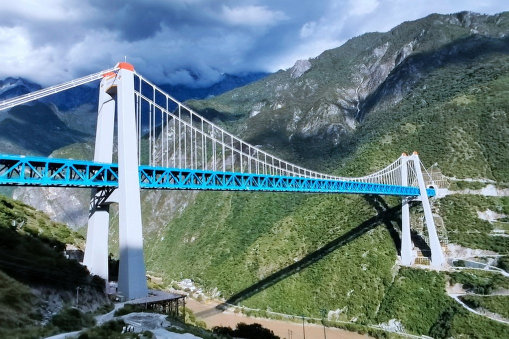 A bridge leads into the Haba Snow Mountain Tunnel, one of 20 tunnels on the Yunnan-Tibet Railway. Photo: SCMP