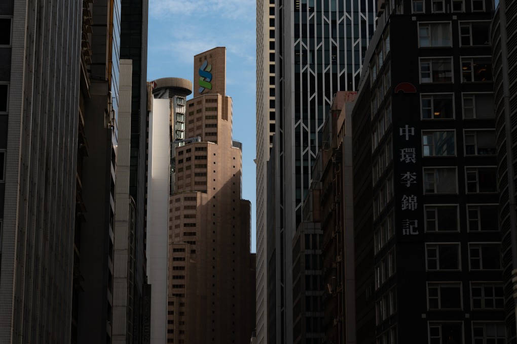The Standard Chartered Bank building in Hong Kong. The bank is the first of Hong Kong’s large and currency-issuing lenders to report their results for the second quarter. Photo: Bloomberg